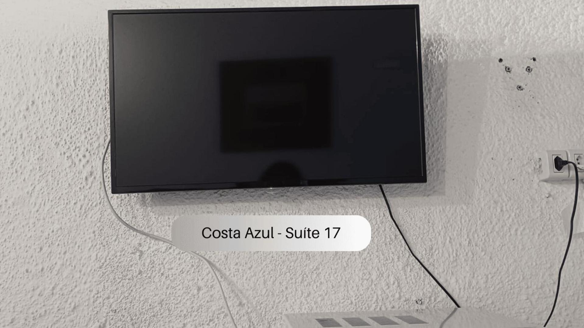 Apartamento - Costa Azul Iate Clube - Aluguel Economico *